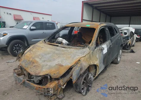 2018 Cadillac Xt5 Standard z USA, uszkodzony, nr VIN 1GYKNARS6JZ245932